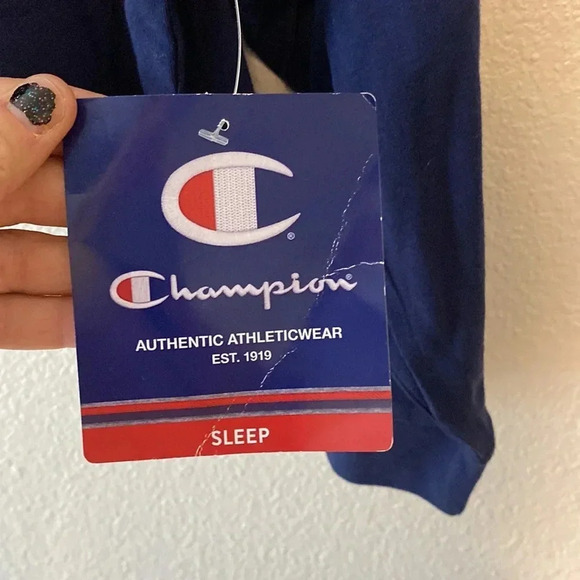 NWT Champion Women's Sleep Cropped Tee, Script Logo - Picture 3 of 4